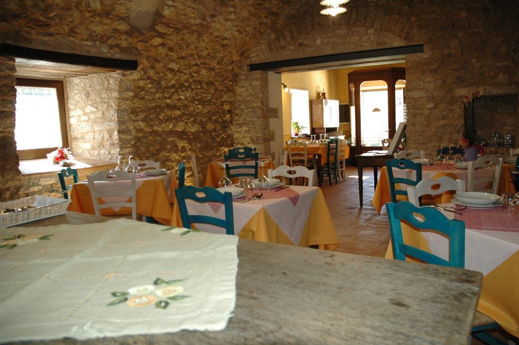 Agriturismo Casale La Palombara Cerreto di Spoleto Exterior foto